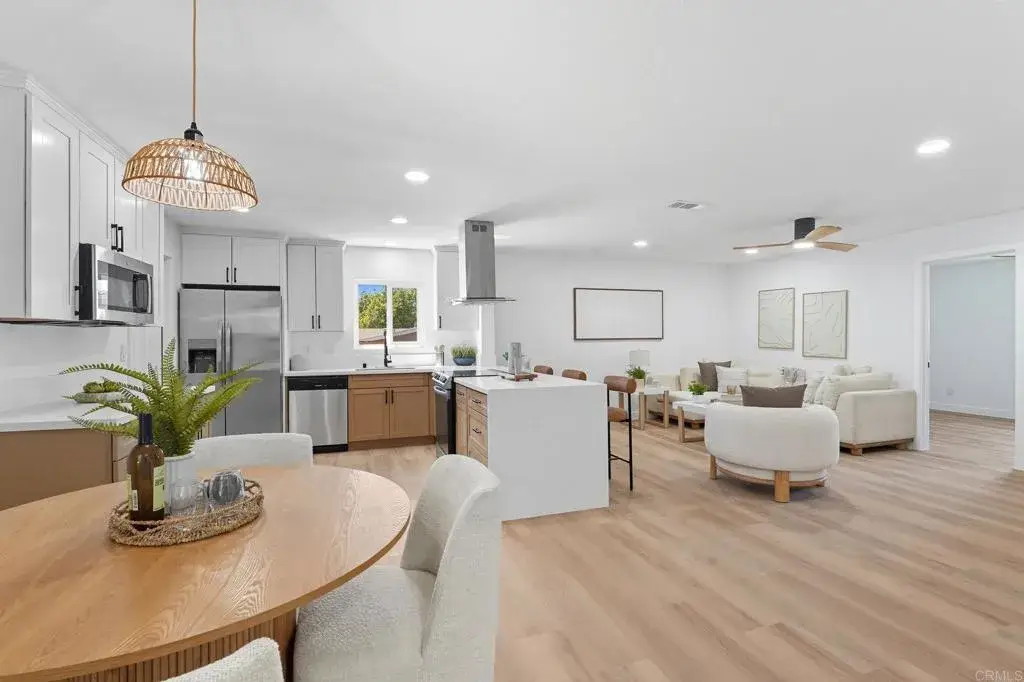 9494 Chimney Rock Ln, El Cajon, CA 92021 - Image #1