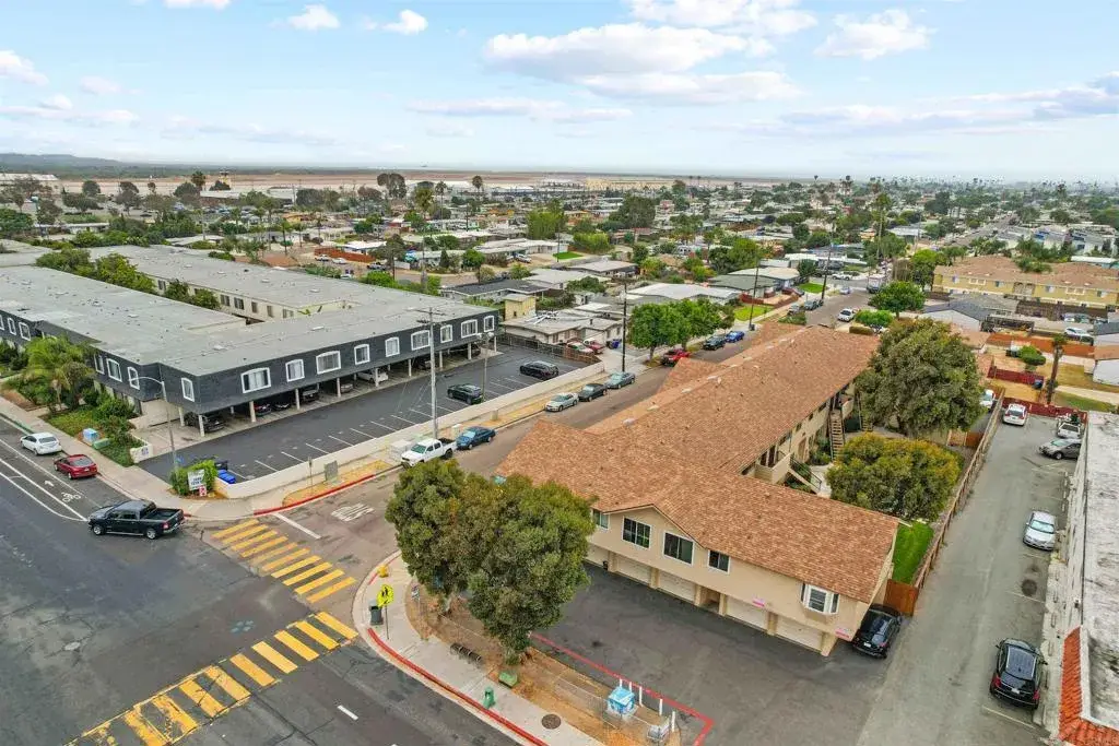 1274 Holly Avenue, Imperial Beach, CA 91932 - Image #1