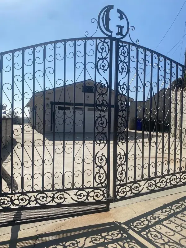 449 Skylark Dr, San Bernardino, CA 92405