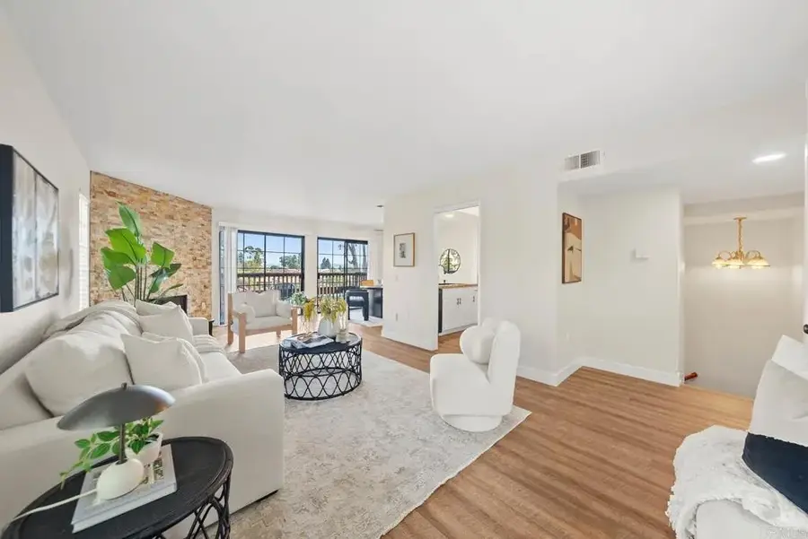 1425 Camino Zalce, San Diego, CA 92111 - Image #2