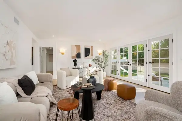 18438 Los Alimos St, Northridge, CA 91326