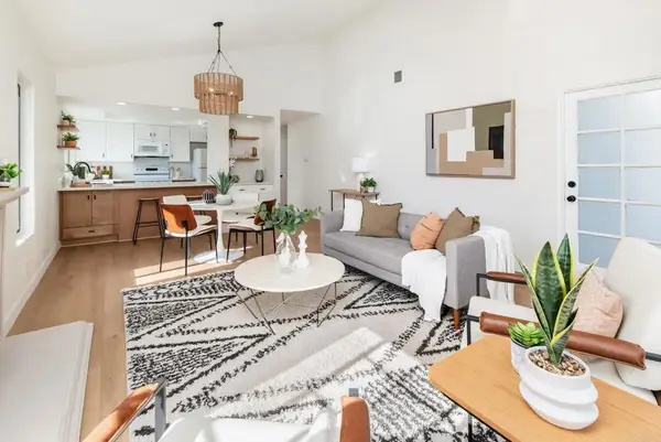 4085 Crystal Dawn Ln #201, San Diego, CA 92122