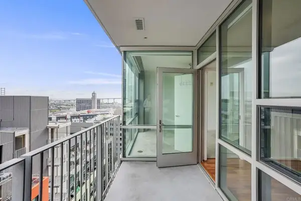 321 10th Avenue #1303, San Diego, CA 92101