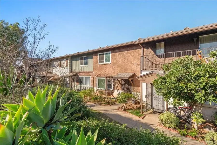 749 S Mollison Ave #27, El Cajon, CA 92020 - Image #2