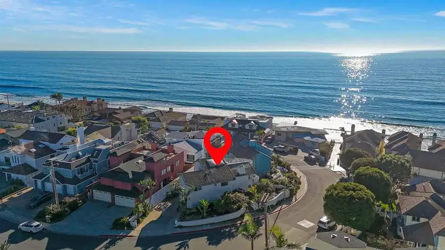2438 Ocean Street, Carlsbad, CA 92008 - #2