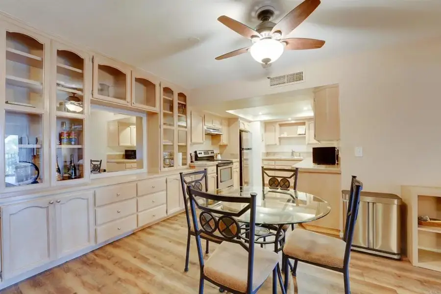 4900 Rosehedge Drive #208, La Mesa, CA 91942 - Image #3