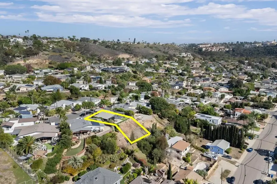 4821 Viane Way, San Diego, CA 92110 - #3