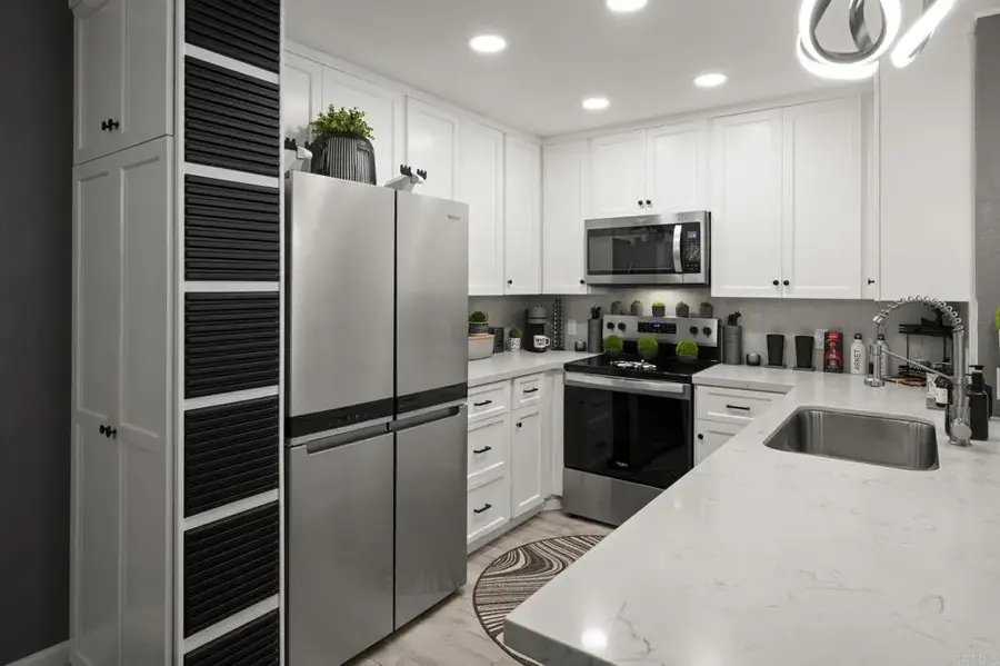 850 State Street #220, San Diego, CA 92101 - #3