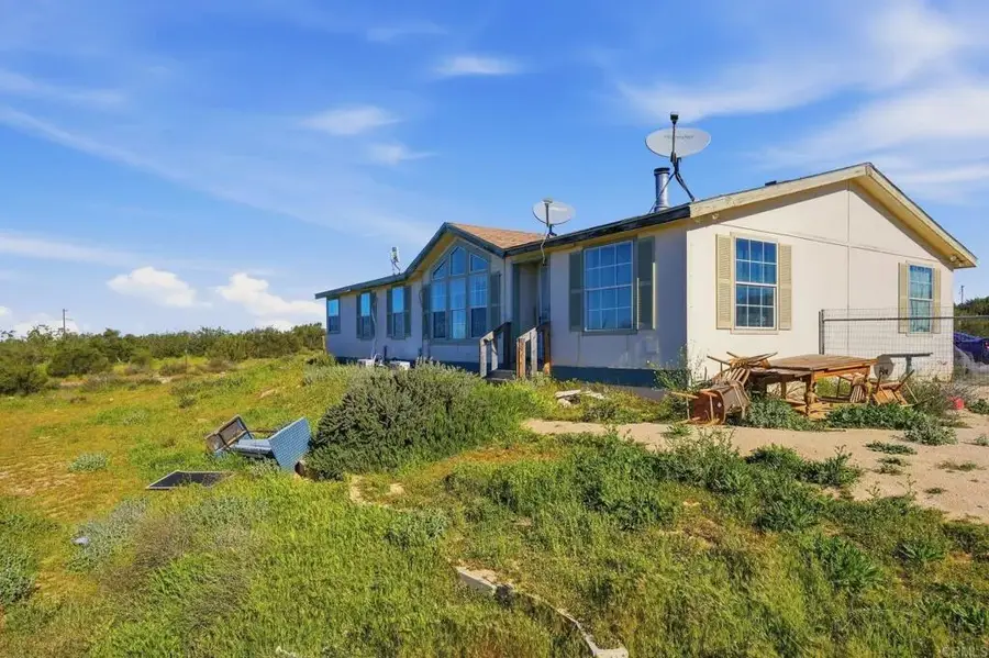 909 Tierra De Luna, Boulevard, CA 91905 - #2