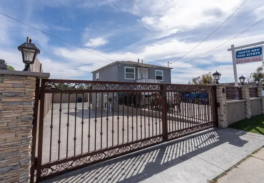 2016 E 10th Street, National City, CA 91950 - #3