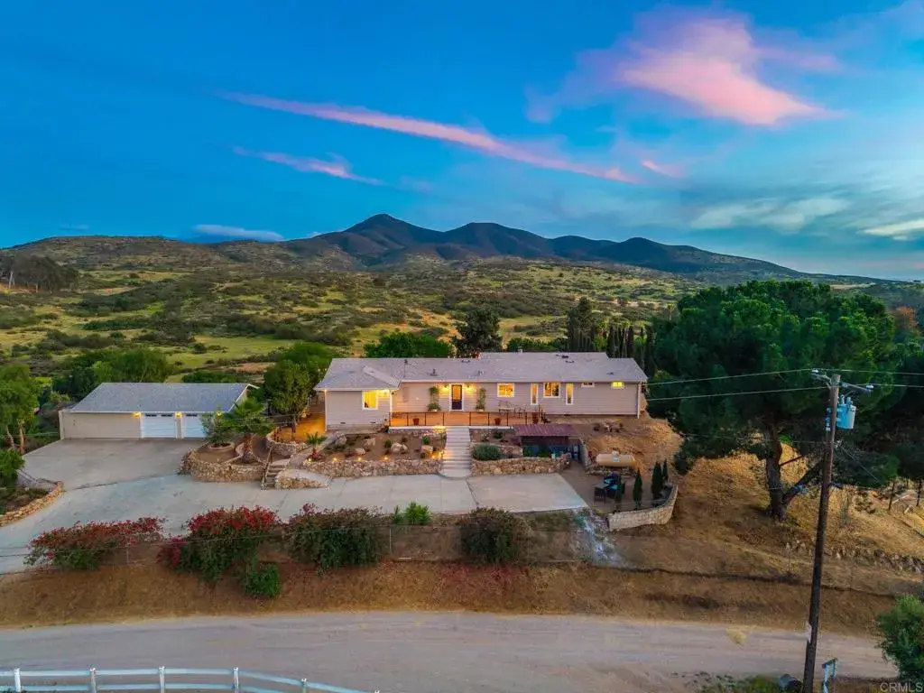 2816 Pioneer Way, Jamul, CA 91935 - #1