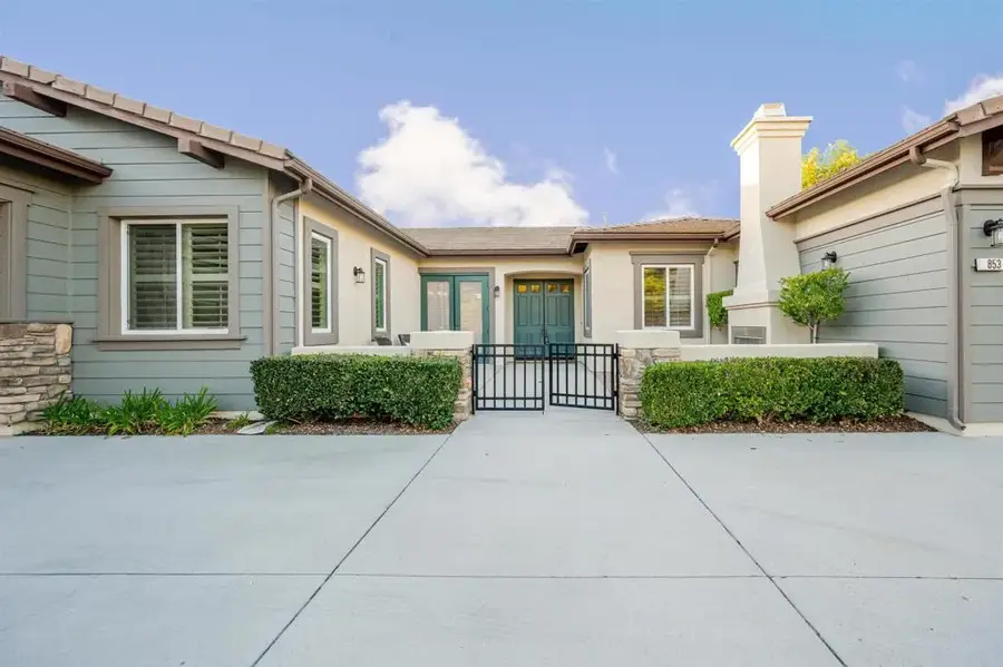 853 Hidden View Lane, Escondido, CA 92027 - #2
