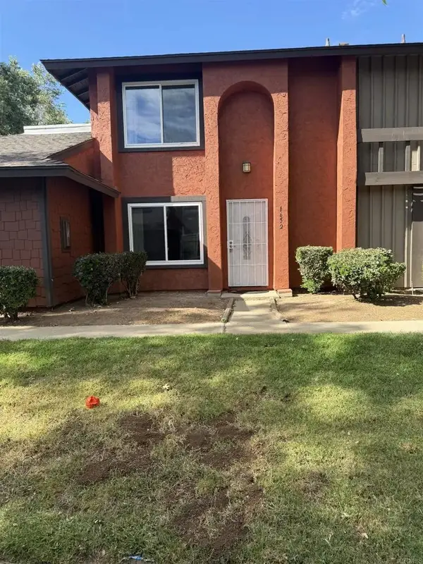 1652 E Summertime Drive #2, San Diego, CA 92021