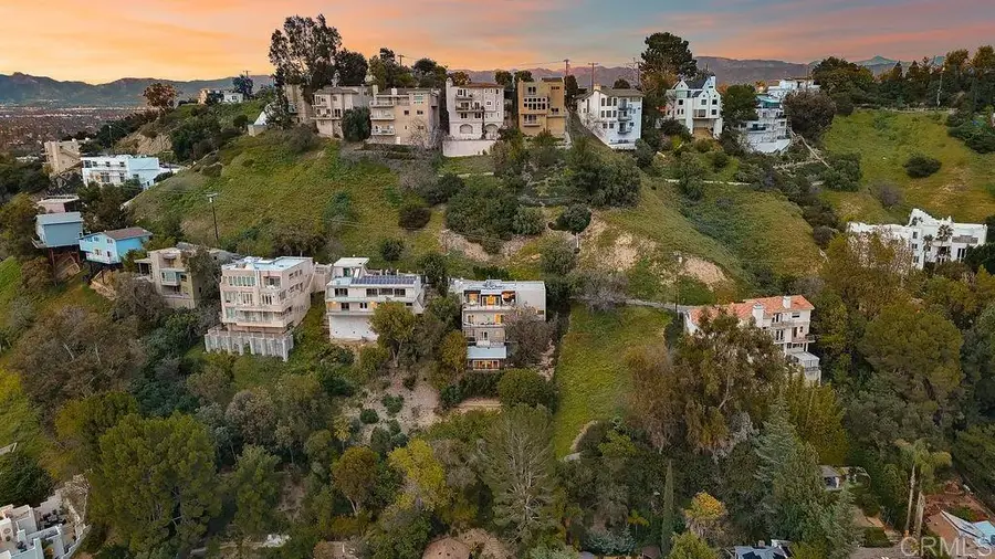 3866 Alta Mesa Drive, Studio City, CA 91604 - #2