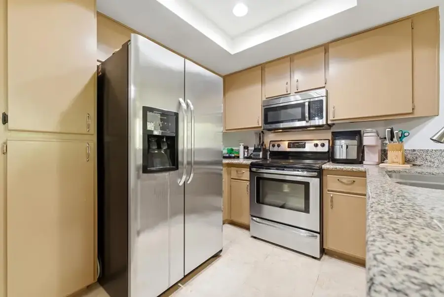 680 Camino De La Reina #2201, San Diego, CA 92108 - #3