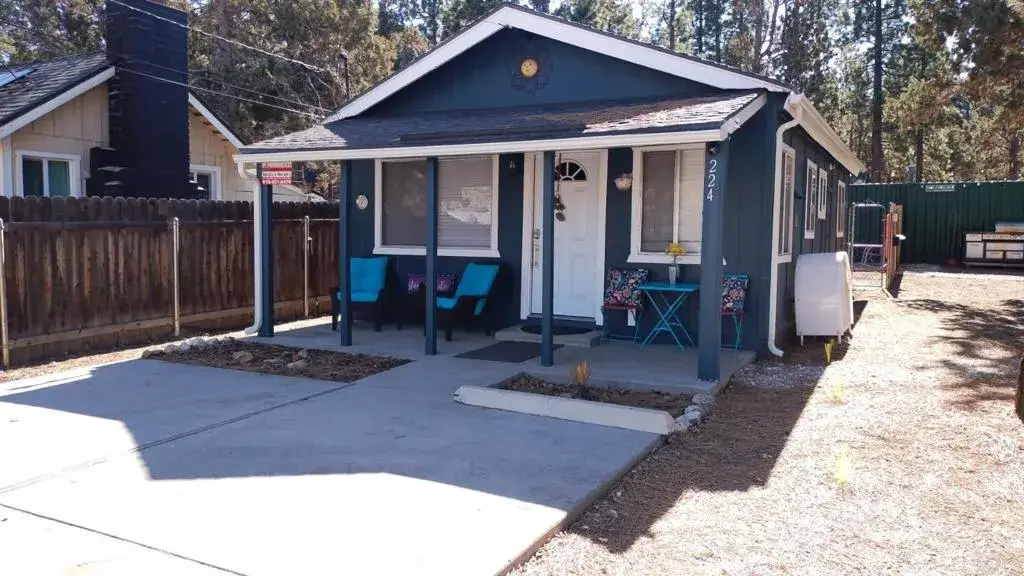 220 Mountain View Bl, Big Bear City, CA 92314 - #1