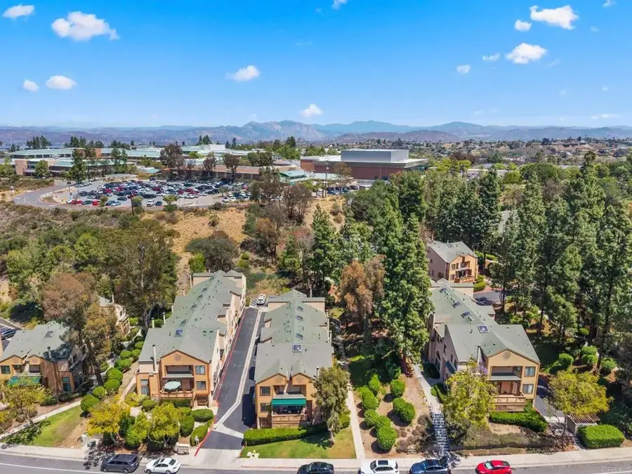 9409 Lake Murray Blvd #D, San Diego, CA 92119 - #2