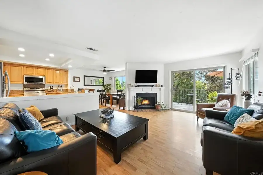 3149 Avenida Olmeda, Carlsbad, CA 92009 - #3