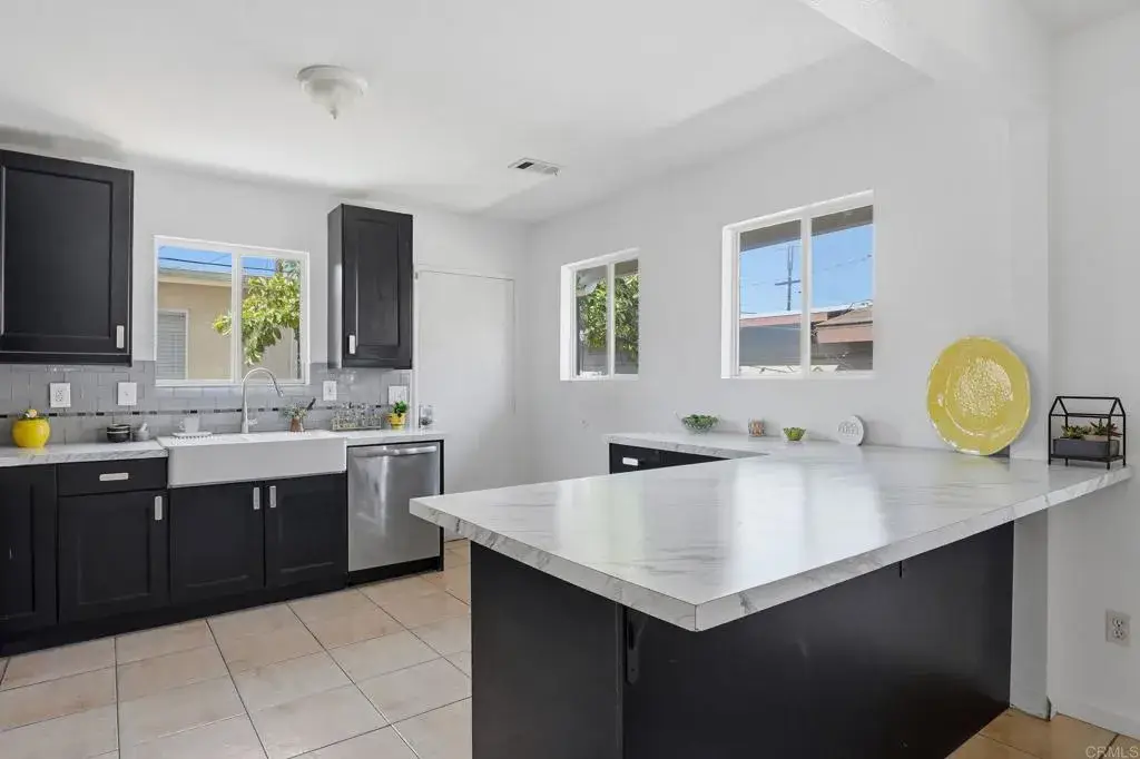 3144-48 Newton Avenue, San Diego, CA 92113 - #1