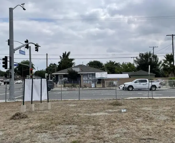 796 Philadelphia, Pomona, CA 91766