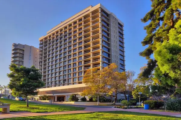 666 Upas Street #902, San Diego, CA 92103
