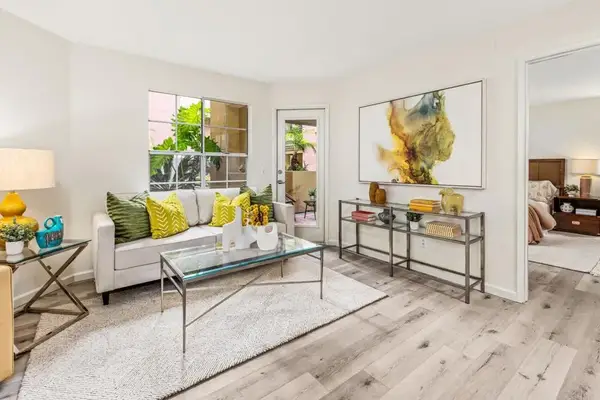 1270 Cleveland #128, North Park (san Diego), CA 92103