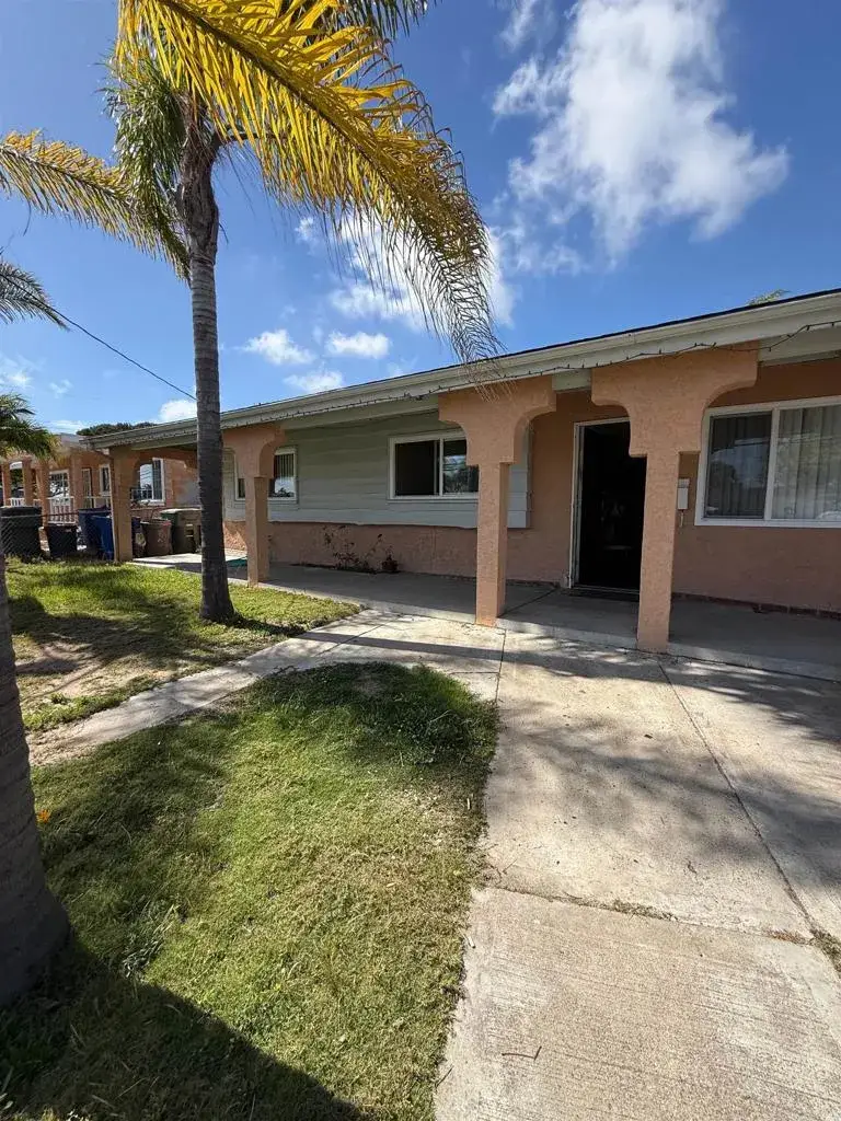 107 E Oxford Street, Chula Vista, CA 91911 - #1