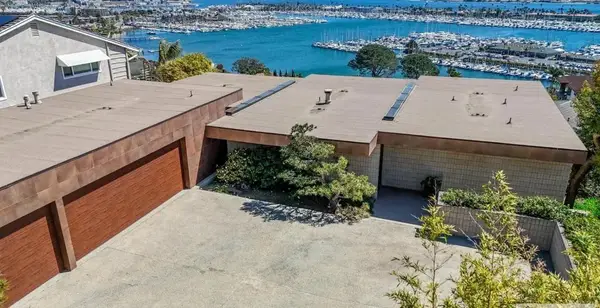 711 Aramda, San Diego, CA 92106