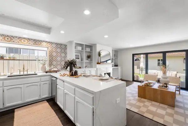 274 J Ave, Coronado, CA 92118