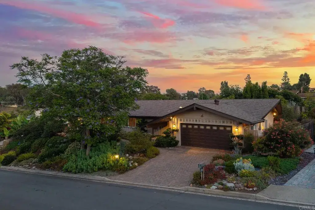1729 Circo Del Cielo Dr, El Cajon, CA 92020 - #1