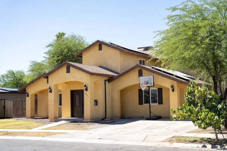 1561 W Heil Avenue, El Centro, CA 92243 - #3