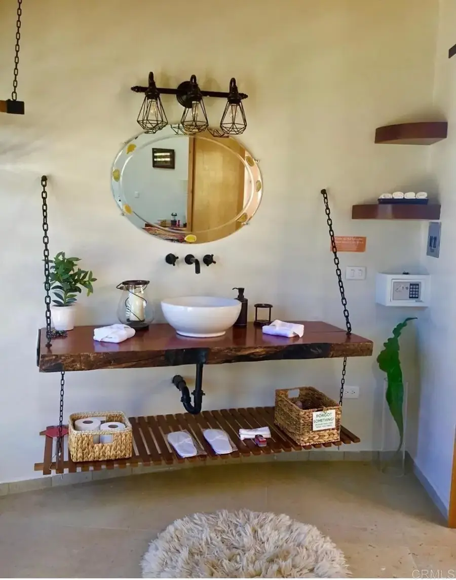 5 Calle Colibri, Outside Area (outside U.s.) Foreign Country, CA 88888 - #3