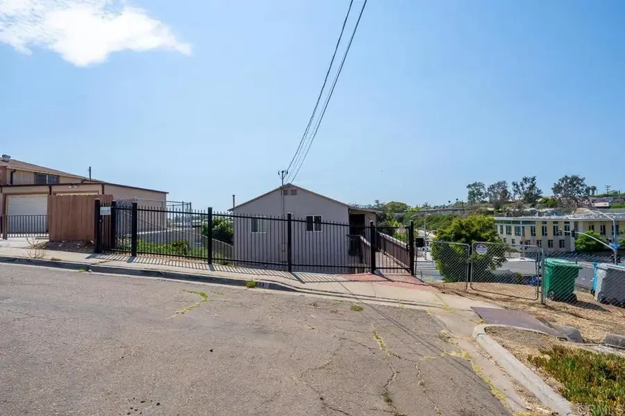 648 51 Street, San Diego, CA 92114 - #2
