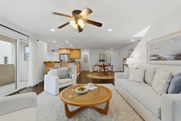 2018 Hornblend St, San Diego, CA 92109