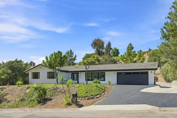 1021 Calle Escarpada, Bonita, CA 91902