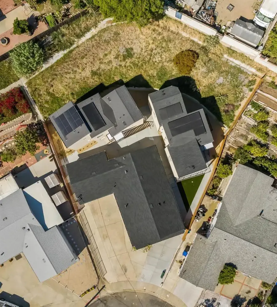 2409 Fleetwood Street, San Diego, CA 92111 - #3