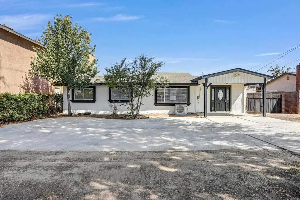 1355 7th Street, Norco, CA 92860 - #1