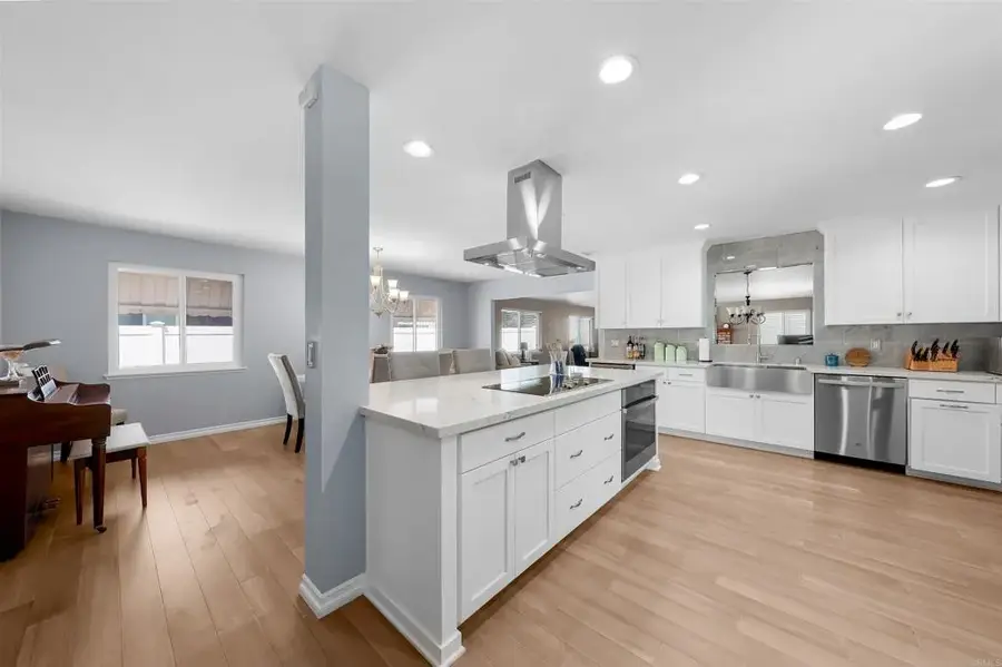 8314 Lake Gaby Avenue, San Diego, CA 92119 - #3