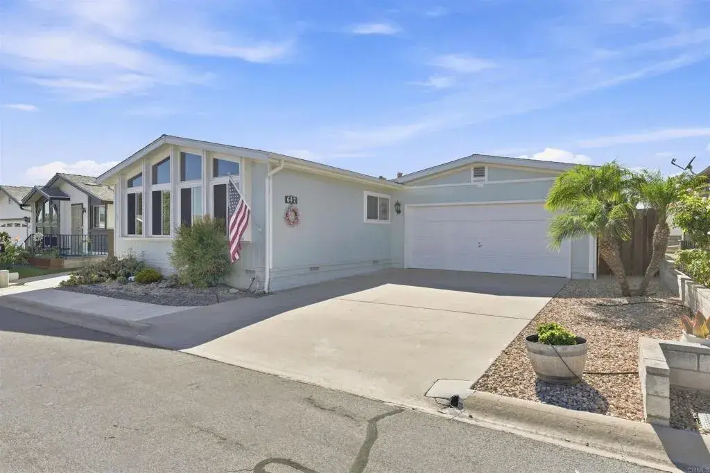 642 Via Costa Rica, Vista, CA 92081 - #1