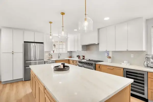 2690 Cowley Way, San Diego, CA 92110