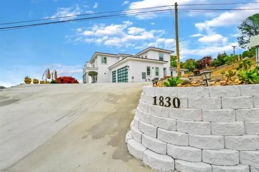1830 Vista Way, El Cajon, CA 92019 - #3