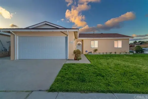 7892 Hunthaven Road, San Diego, CA 92114