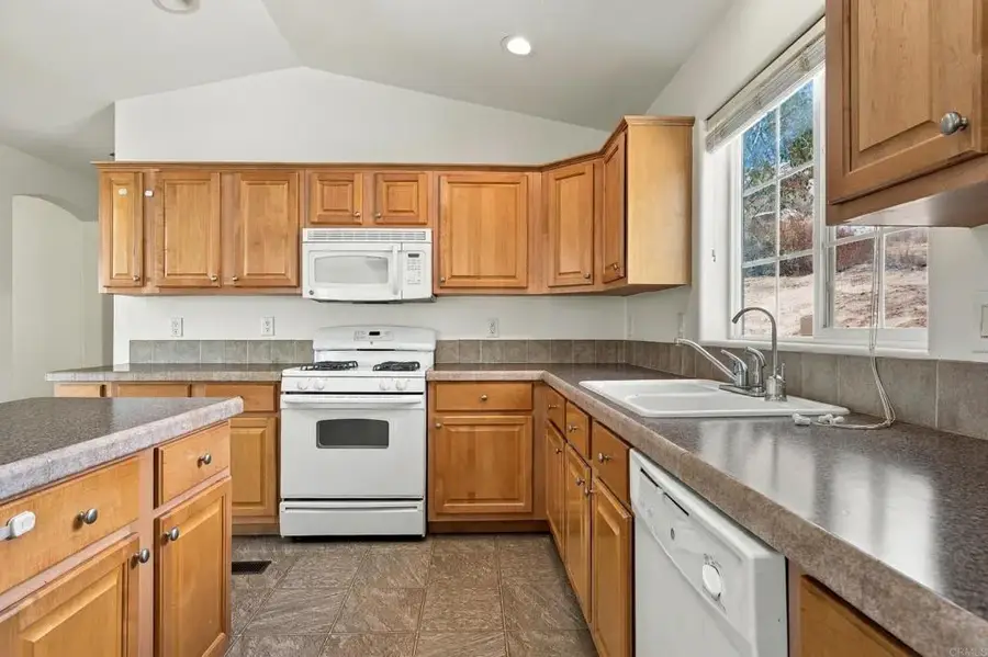18453 Ramona View Dr, Ramona, CA 92065 - #3