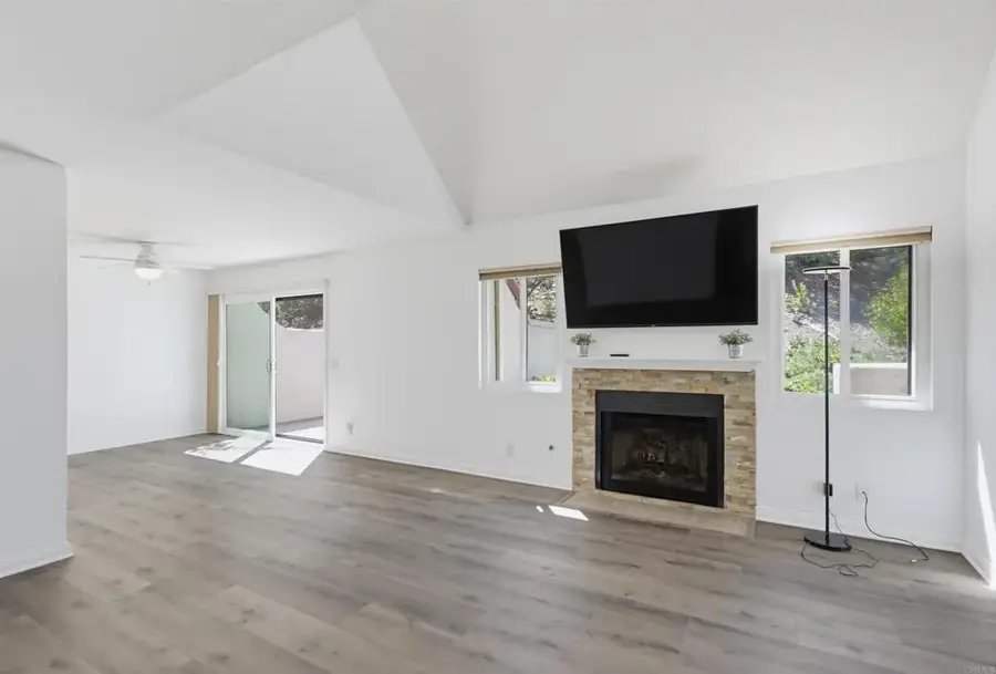 11835 Caminito Ronaldo #114, San Diego, CA 92128 - #3
