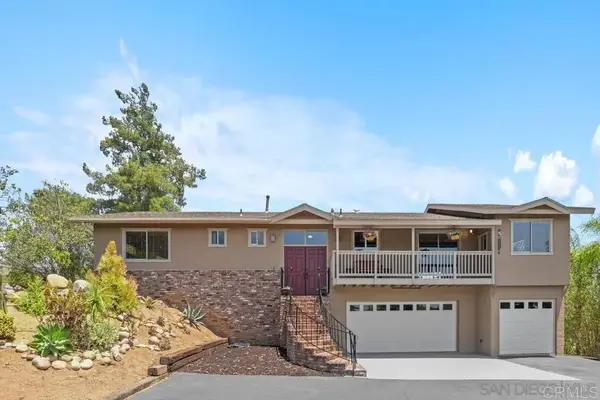 11249 Valle Vista Road, Lakeside, CA 92040