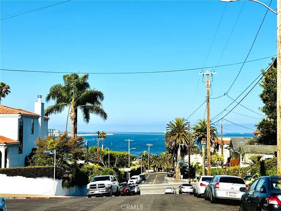 545 W 36th Street, San Pedro, CA 90731 - Image #2