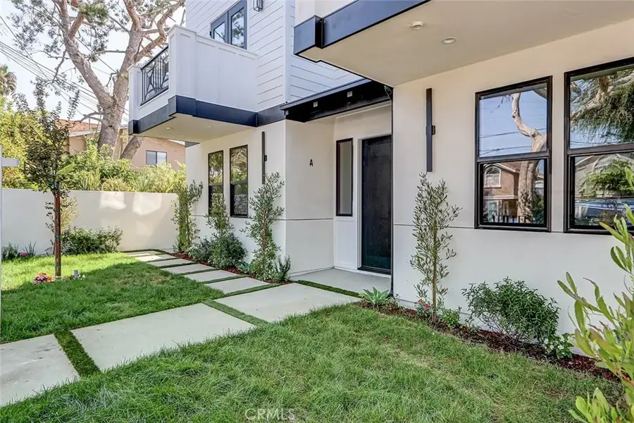 2604 Grant Avenue #A, Redondo Beach, CA 90278 - Image #3