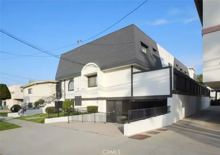 21104 Amie Avenue, Torrance, CA 90503 - Image #2