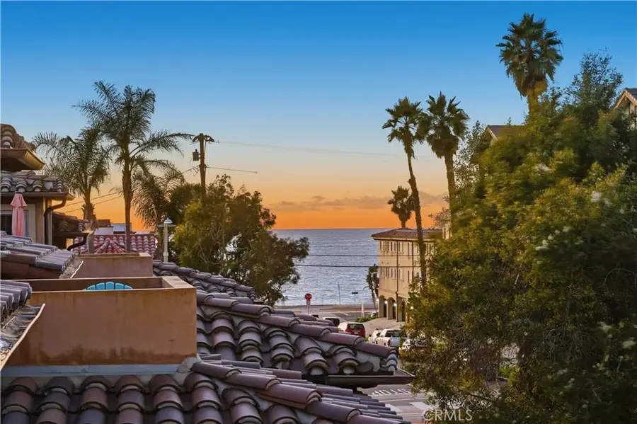 202 Avenue C, Redondo Beach, CA 90277 - Image #2