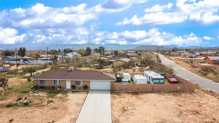 58375 Del Mar St, Yucca Valley, CA 92284 - #2